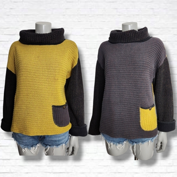 margaret winters Sweaters - Margaret Winters Reversible Colourblock Cowlneck Knit Sweater Size M